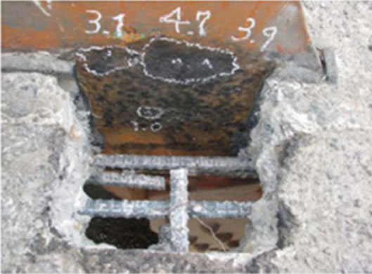 鋼トラス橋の埋込み部材の腐食への対応事例