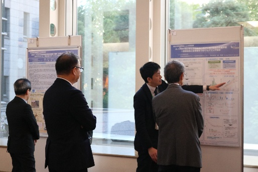 クリックして拡大 写真-3 ポスターセッション