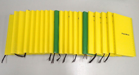 技術相談で使った野帳（２年分）