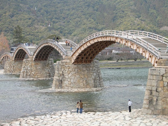 錦帯橋（学生時代に見て感銘を受けた橋のひとつ）