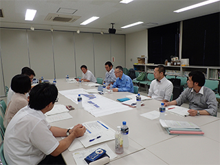 写真2　九州グラウト部会の会議の状況